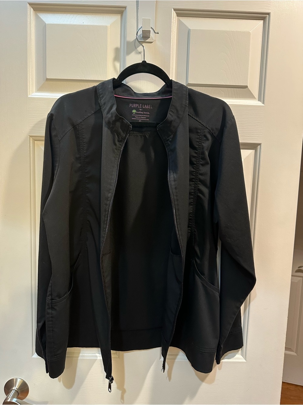 Women's Lightweight Black Scrub Jacket - Zip Front